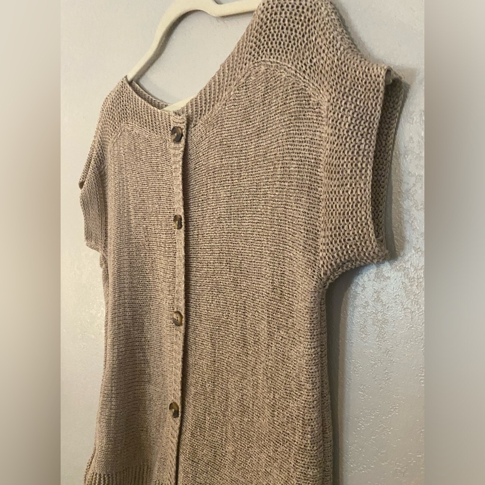 Cable & Gauge • button back top